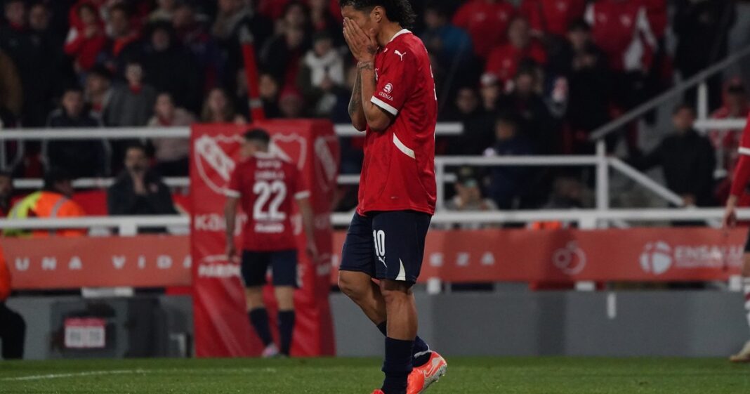 1846584-el-11-de-independiente-contra-river-luciano-cabral-fue-el-mejor-del-rojo-pero-le-falto-el-gol