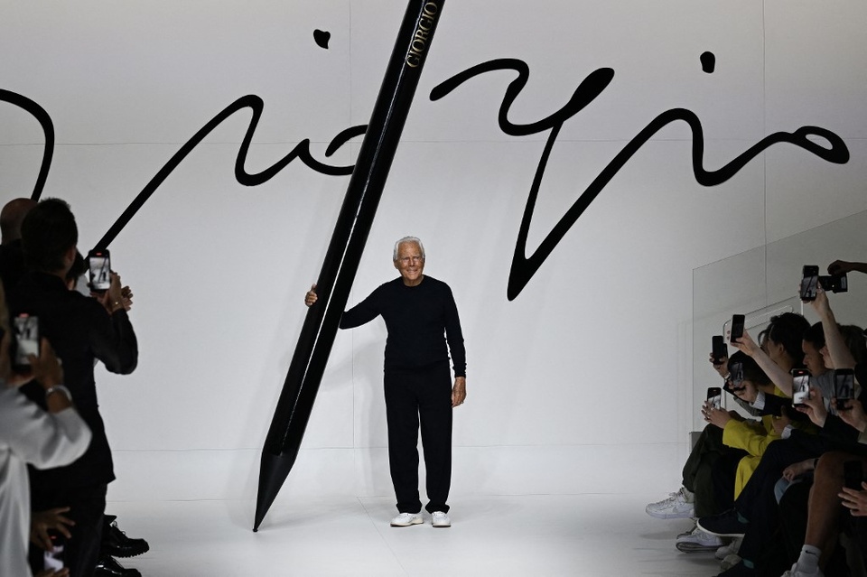 2003972-murio-giorgio-armani-la-moda-perdio-a-su-mejor-doctor-de-la-elegancia
